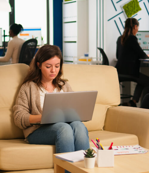 Office Space For Lease vs Co-Working Space: Which One is Better?